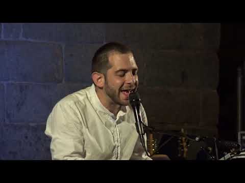 Download Roberto Acciaro Il Patrimonio Di Un Clochard Mp3 dan Mp4 2019