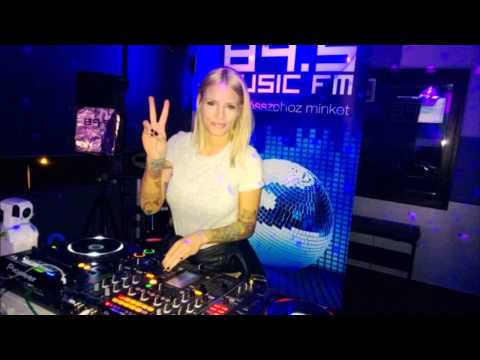 89.5 MusicFm - Music Killers - DJ Metzker Viktória 2015.03.31