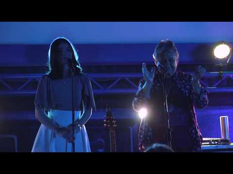 Alexandra Usurelu si Mircea Vintila - concertul ”Mergem toti intr-o barca”