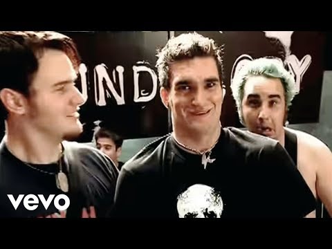 New Found Glory - My Friends Over You (Official Video)