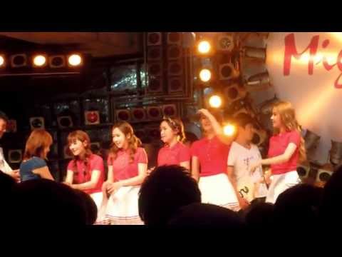 [130608] Crayon Pop in Dongdaemun