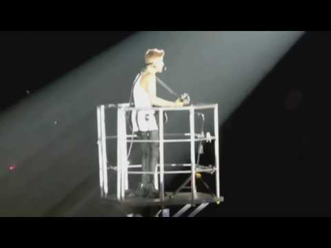 Justin Bieber obraża Jana Pawła II na koncercie w Łodzi!