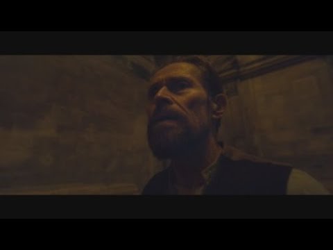 Las mil caras de Willem Dafoe: la estrella de Hollywood se sumerge en el teatro experimental en Venecia