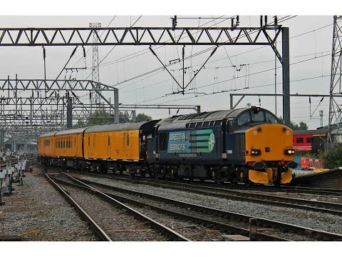DRS 37609 & 37608 thrashing out of Crewe on 3Q24 Bristol to Derby RTC 6/9/2014