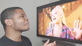 Christina Aguilera - &quot;The Christmas Song&quot; (REACTION)