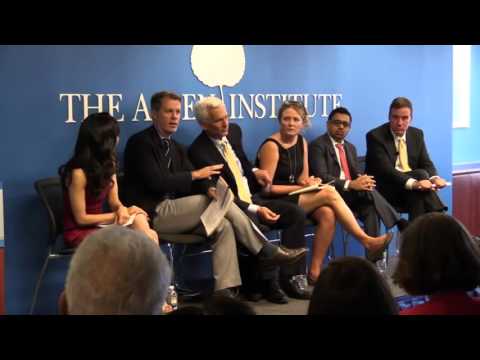 Panelists discuss benefits for workers in the 1099 economy