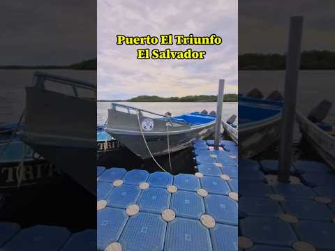 La terminal Flotante del Puerto El Triunfo en El Salvador