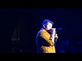 Brett Eldredge sing "Cycles" live at the Pacific Amphitheatre
