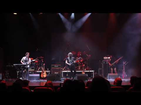 McStine - Minnemann - Cruise to the Edge 2022 - Theater full show