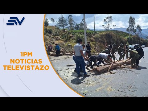 Fuerza pública despeja tramos de la vía Panamericana en Guamote y Chunchi | Televistazo | Ecuavisa