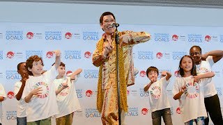 世界から嘲笑 外務省の「ピコ太郎」動画|JBプレス