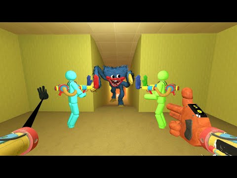 SCARY! Huggy Wuggy Chase 100 Players in BACKROOMS