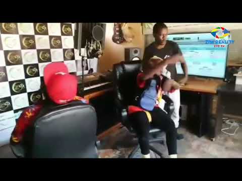 Hwindi President & Hwinza- Takazvitanga Kudhara (Freestyle)