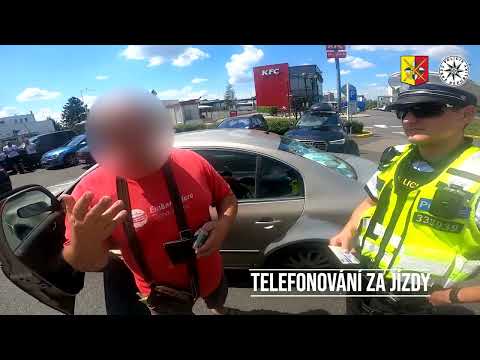 Policie ČR: Den očima pražských dopraváku ve služebním Superbu