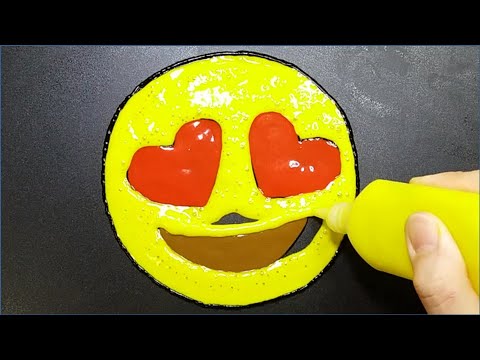 Emoji Pancake Art - Heart Eyes