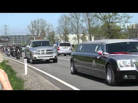 download lagu mp3 mp4 Sonny Barger Funeral, download lagu Sonny Barger Funeral gratis, unduh video klip Sonny Barger Funeral