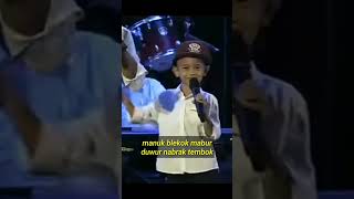 Download lagu Parikan Lagu Jowo #shorts #komedi #lucu #dagelan #dagelanjowo #guyonan mp3