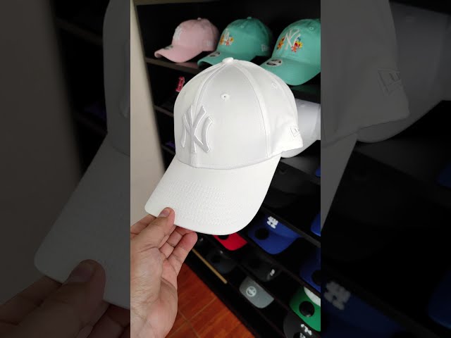 Vídeo relacionado con New Era Gorra, New York Yankees New Era 9forty Adjustable League Basic - Royal, Hombre, Talla única