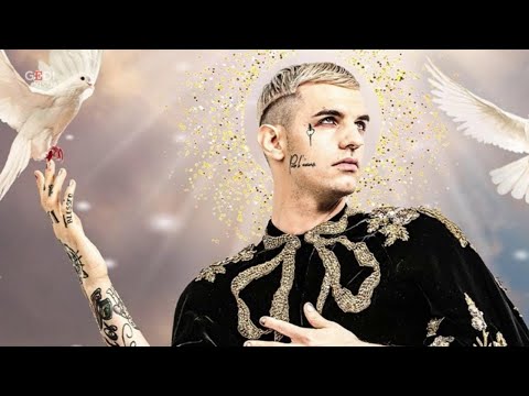 Sanremo 2020, Achille Lauro si spoglia sul palco: "Come San Francesco"