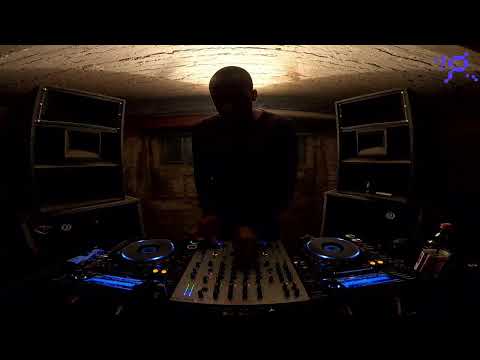 PATTERN: Mitmischen Crew Showcase  - Torso - 05.21.22 - 6 P.M