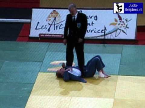 Judo 2009 Paris: Vera Koval (RUS) - Nozomi Hirai (JPN) [-63kg].