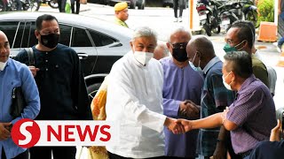 Download lagu Lawyers down with Covid-19, so Ahmad Zahid's graft trial put off mp3