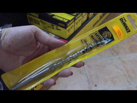 Сверло DeWALT Extreme 10x200 мм для бетона, кирпича, камня (DT6686) Сверло DeWALT Extreme 10x200 мм для бетона, кирпича, камня (DT6686)