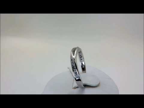 18ct White Gold Diamond - Crossover Wedding Half Eternity - Dress Ring