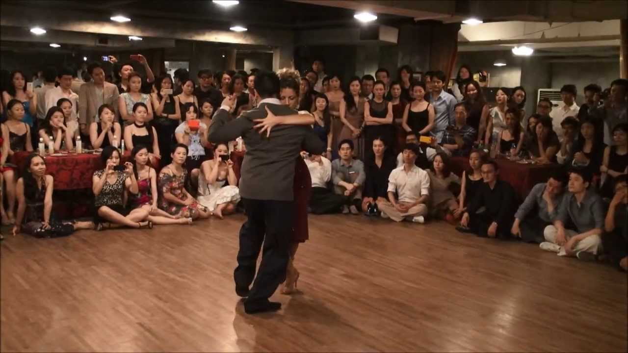 2013 Tango Ensueño Carlos Espinoza & Noelia Hurtado Grand Milonga 1