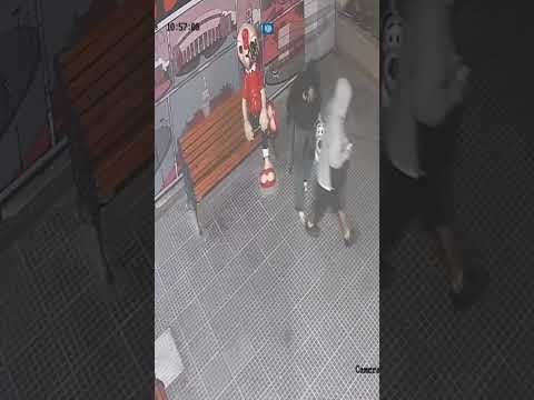 Condorito fue vandalizado por séptima vez en Concepción luego de que desconocidos rayaran su rostro