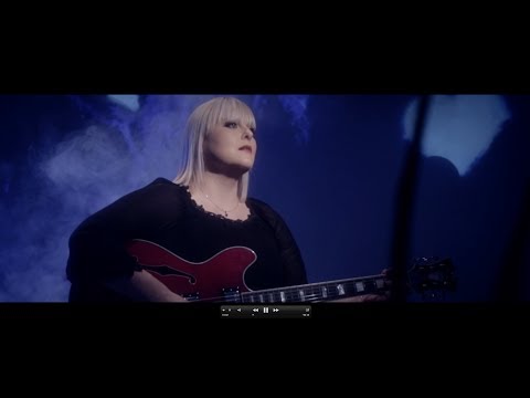 Lyn Bowtell- Heart of Sorrow (Official Video)