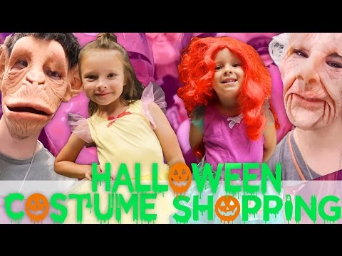 🎃 SPOOKY HALLOWEEN COSTUME SHOPPING! 🎃
