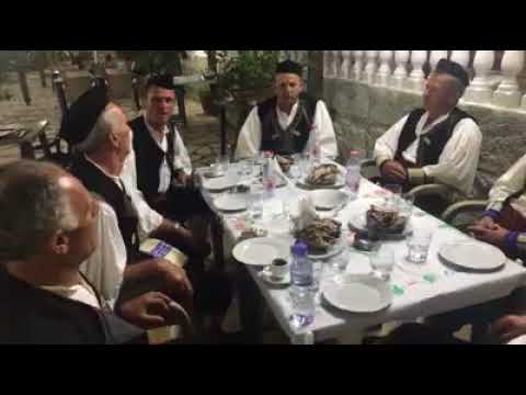 Labe tavoline - Hamit Selmanit ti thoni be Barrestorant Laberia- Vetem Labe