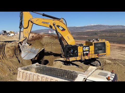 Heavy Machinery In Action, Excavators, Heavy Hauls, Mines, Quarries - Mega Machines Movie - 4k