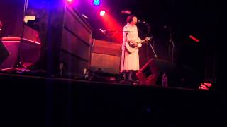 Lisa O'Neill - Nasty Man (Mandela Hall, 2015)