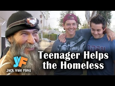 ティーンエイジャーがホームレスを助ける (Teenager Helps the Homeless)