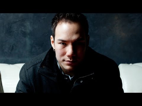 Revolvr - Electro House Mix - Panda Mix Show