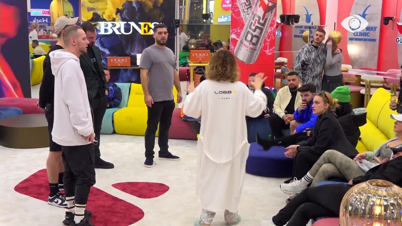 Gazi lan enët në kuzhinë, banorët debatojnë për ushqimin dhe pastërtinë - Big Brother Albania VIP 3
