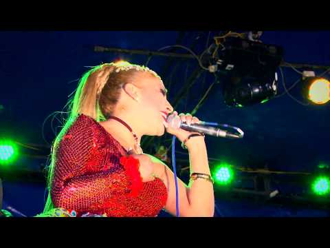 MERCEDES LUCERO - LUCHARE POR TI @ CONCIERTO DIA DEL AMOR, Gira Lima, Perú - Bolivia