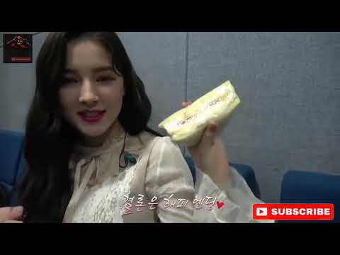 Nancy Jewel McDonie [Momoland] eating compilation