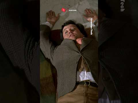 Renato in banca viene riconosciuto da un abituale cliente. 💪😂 Dal film La Casa Stregata