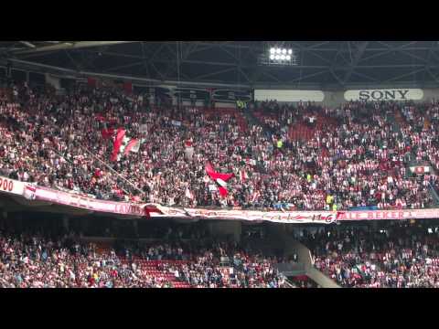 Opkomst spelers Ajax - Twente 15 mei 2011