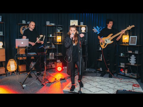 SUN U - Ti (live @ TOP MUSIC DESK)