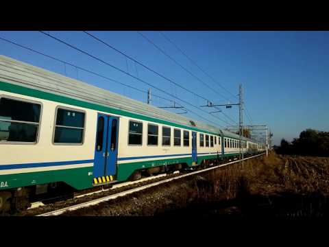 E.464 IN TRANSITO MI SALUTA CON IL TERZO FARO : CAVALLERMAGGIORE. (CN) 16 - 10 - 2016