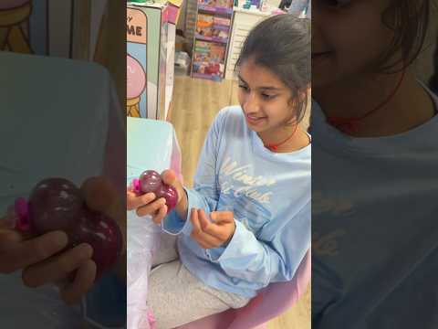 Making a DIY Stressball with @MrsBench