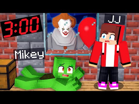 Super Maizen - JJ and Mikey HIDE From SCARY PENNYWISE in Minecraft Challenge Maizen 100 days