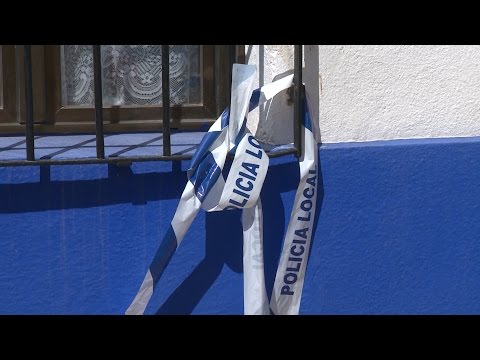 A family is found dead in Campo de Criptana.