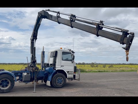 1990 SCANIA P113 4X2 PRIME MOVER WITH HIAB CRANE