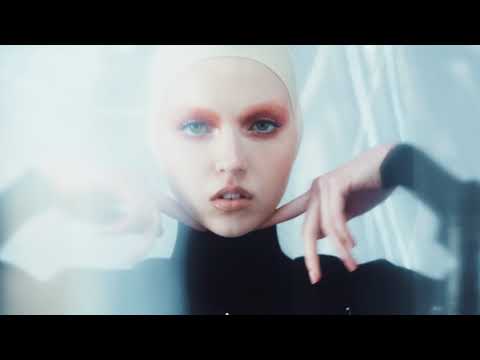 download lagu mp3 mp4 Vogue Accessory 2018, download lagu Vogue Accessory 2018 gratis, unduh video klip Vogue Accessory 2018