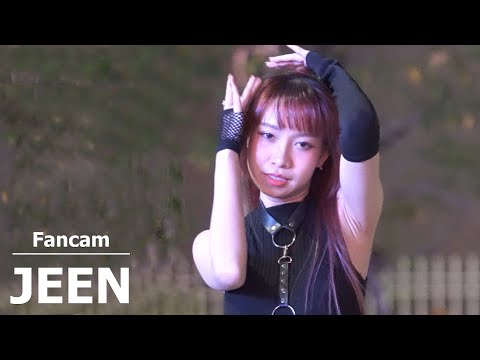 221015 DINIZAY cover EVERGLOW (Jeen as Mia) - First @ Siam Square Spicial Showcase by DP Family